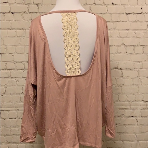 Dusty Pink Dressy Top💕 - Picture 5 of 6